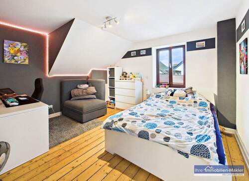Schlafzimmer 3 OG - 