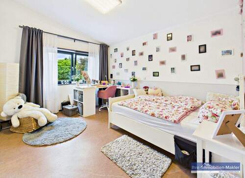 Schlafzimmer 4 OG - 