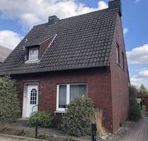 Handwerker aufgepasst! Kleiner Altbau ( Wohnungseigentum ) als Einfamilienhaus oder mit 2 kleinen Wohnungen ! - Greven