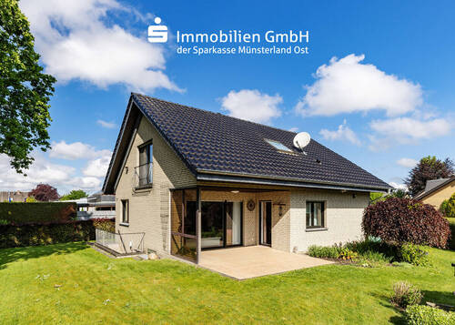Rückansicht - Optimal geschnitten und perfekt für die Familie (Erbbaurecht)!
