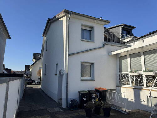 Giebelseite und Durchfahrt - Doppelhaushälfte mit 124,00 m² in Geseke zum Kaufen