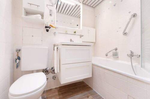 Teilansicht Badezimmer - 