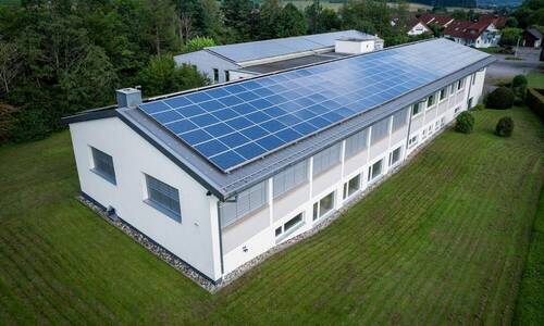 Produktion + Verwaltung - Zukunftsvisionen eines modernen Gewerbebetriebes !