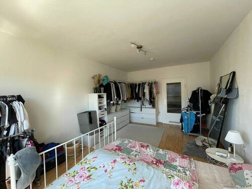 Schlafzimmer1 - 