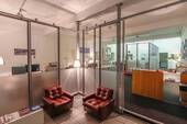 Bild 1 - Arbeitsplatz mit kompletter Infrastruktur in loftartigem Büro - All-in-Miete