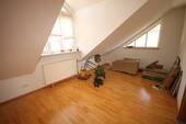 Schlafzimmer DG 1 - 