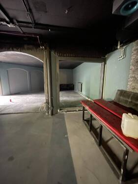 Innenraum zur Vermietung - Hotel, Pension, Gasthof in Grana zur Miete