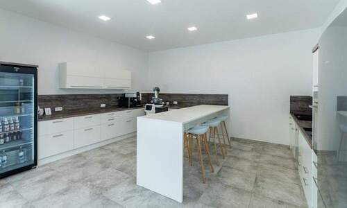 Teeküche mit Bar 1 - 