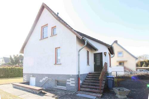 Außenansicht vorn - 5 Zimmer Einfamilienhaus zum Kaufen in Ueckermünde