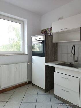 Küche mit Einbauzeile - 