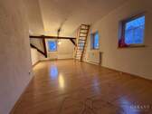 Wohnzimmer - 2,5-Zimmer-Maisonette-Wohnung - praktisch und ideal für Singles