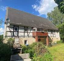 Großes Grundstück mit stark sanierungsbedürftigen Wohnhaus (Denkmal) - Oederan Breitenau