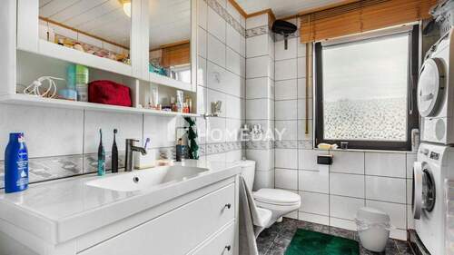 1. OG Badezimmer 1 - 