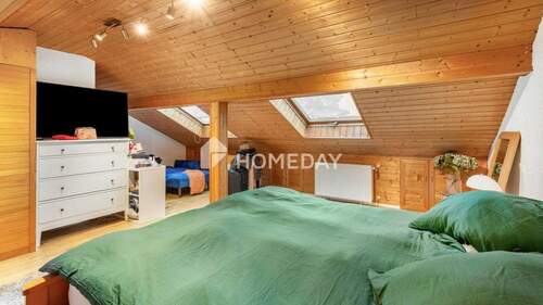 2. OG Schlafzimmer 1 - 