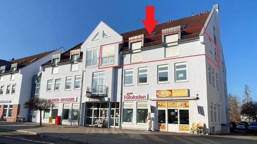 Frontansicht mit Markierung - 3 Zimmer Etagenwohnung zum Kaufen in Niesky