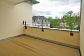 Balkon - Etagenwohnung mit 85,80 m&sup2; in Dresden zur Miete