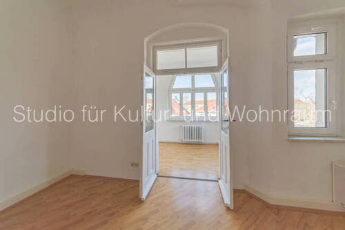 Blick zum Wintergarten - 