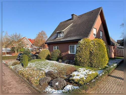 Außenansicht - Platz satt! - Gepflegtes Zweifamilienhaus in ruhiger Siedlungslage von Heiden