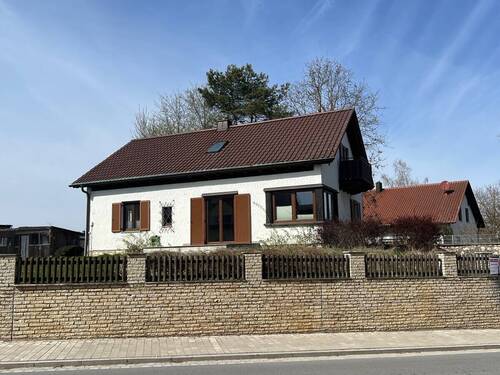 Bild 3 - 4 Zimmer Einfamilienhaus in Aufhausen