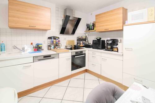 Küche (2) - Ruhig wohnen. Schnell in der Stadt. - Charmante 3-Zimmer-Wohnung mit Terrasse in Mainz-Hechtsheim