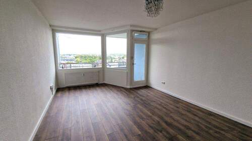 Wohnzimmer (2) - 2 Zimmer Etagenwohnung in Aachen