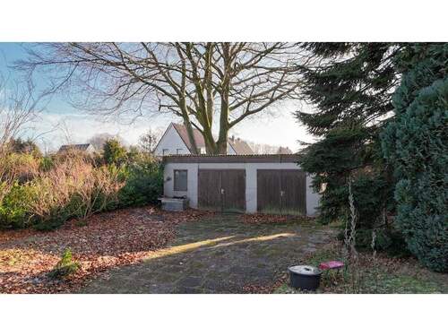 Schuppen im Garten - 