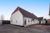 Außen Hofseite - 9 Zimmer Einfamilienhaus zum Kaufen in Admannshagen-Bargeshagen