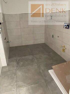 Beispiel Duschbad innenliegend, 2 ZW. - 