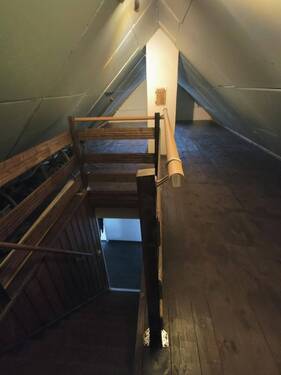 Spitzboden (gedämmt u. innen verkleidet) - 