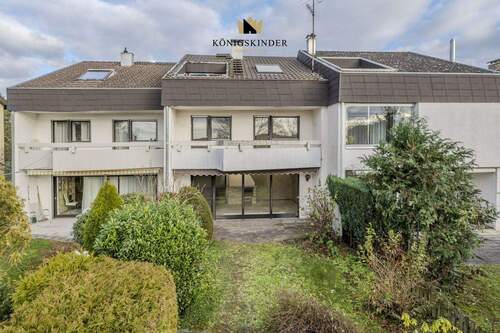 Aussenansicht - 6 Zimmer Reihenmittelhaus in Leonberg