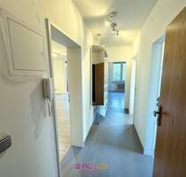 Sorglos wohnen: Moderne Wohnung mit neuem Bad, hochwertiger Küche, Aufzug & Parkplatz - Braunschweig