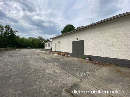 geschlossene Halle - Halle zum Kaufen in Märkische Heide