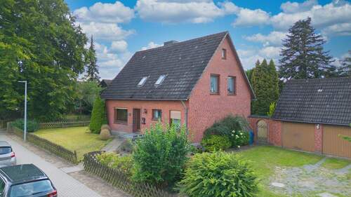 Strassenansicht - 6 Zimmer Einfamilienhaus zum Kaufen in Brackel