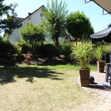 Terrasse mit Garten - 4 Zimmer Etagenwohnung in Arnsberg