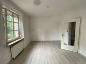 Wohnzimmer - 6 Zimmer Mehrfamilienhaus, Wohnhaus zum Kaufen in Forchheim