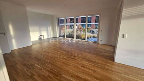 Wohnzimmer - 3 Zimmer Etagenwohnung zur Miete in Bremen