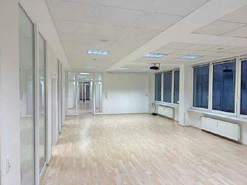 Bürofläche - 3 Räume - 2.550,00 EUR Kaltmiete,