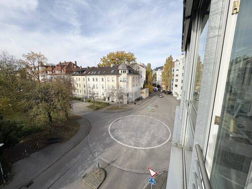 Ausblick2 - 2 Zimmer Etagenwohnung in Konstanz