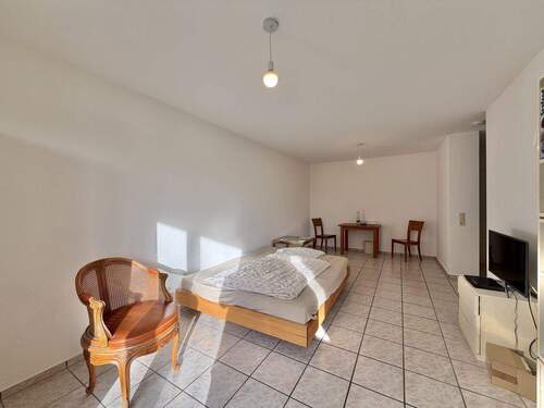 Wohn-/Schlafzimmer - 