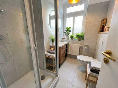 Gästebad _visualisiert mit KI - 