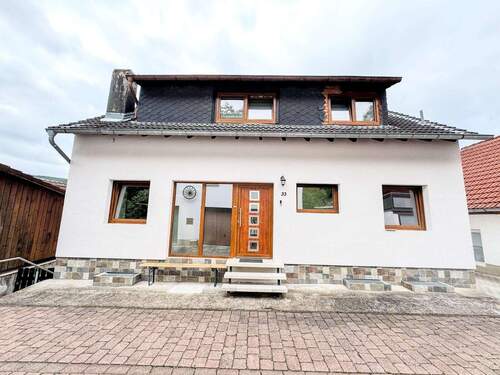 Hausansicht - Mehrfamilienhaus, Wohnhaus mit 211,00 m&sup2; in Breuberg zum Kaufen