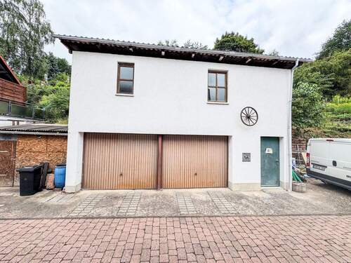 Grundstück 2 Garagen mit Lager - 