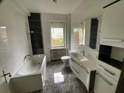 Badezimmer Gartengeschoss - 