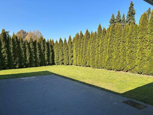 Terrasse mit Garten - 