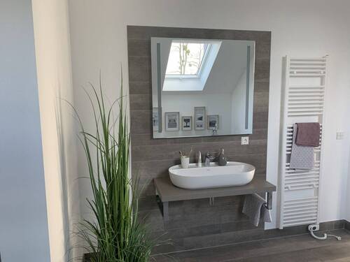 Modernes Waschtisch im Badezimmer - 