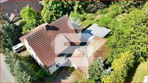 Luftbild - Großzügiges Haus & Grundstück mit Potenzial!