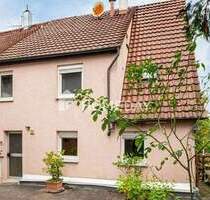 Gepflegtes 3-Familienhaus mit möblierten Einheiten und Terrasse mit Neckarblick - Stuttgart Hofen