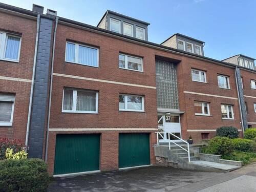 Frontansicht - Großzügige 2-3 Zimmer Wohnung mit XL-Balkon in Mettmann- West!