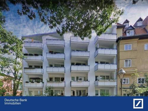 Haus straßenseitig - Stilvolle Rückzugsoase mit großem Balkon