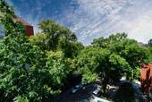 Blick nach links - 1 Zimmer Etagenwohnung in Berlin